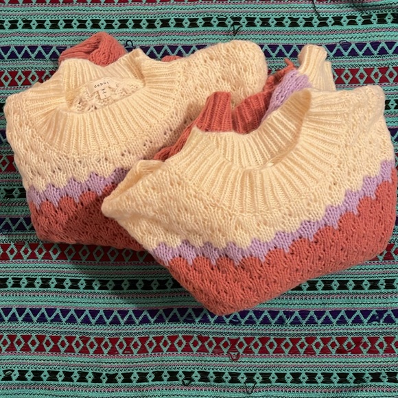 NWOT Boho Sweater by Debut with Balloon sleeves we all want in a Cozy knit 🧶🤍 - Picture 10 of 10